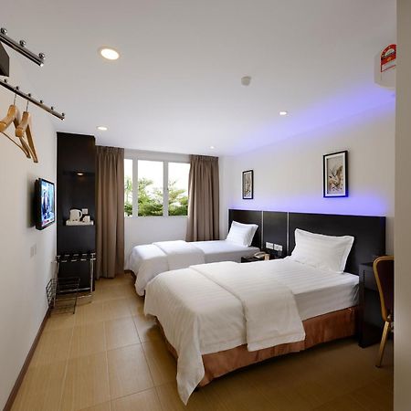 Ernes Hotel Bayu Mutiara Bukit Mertajam Eksteriør billede