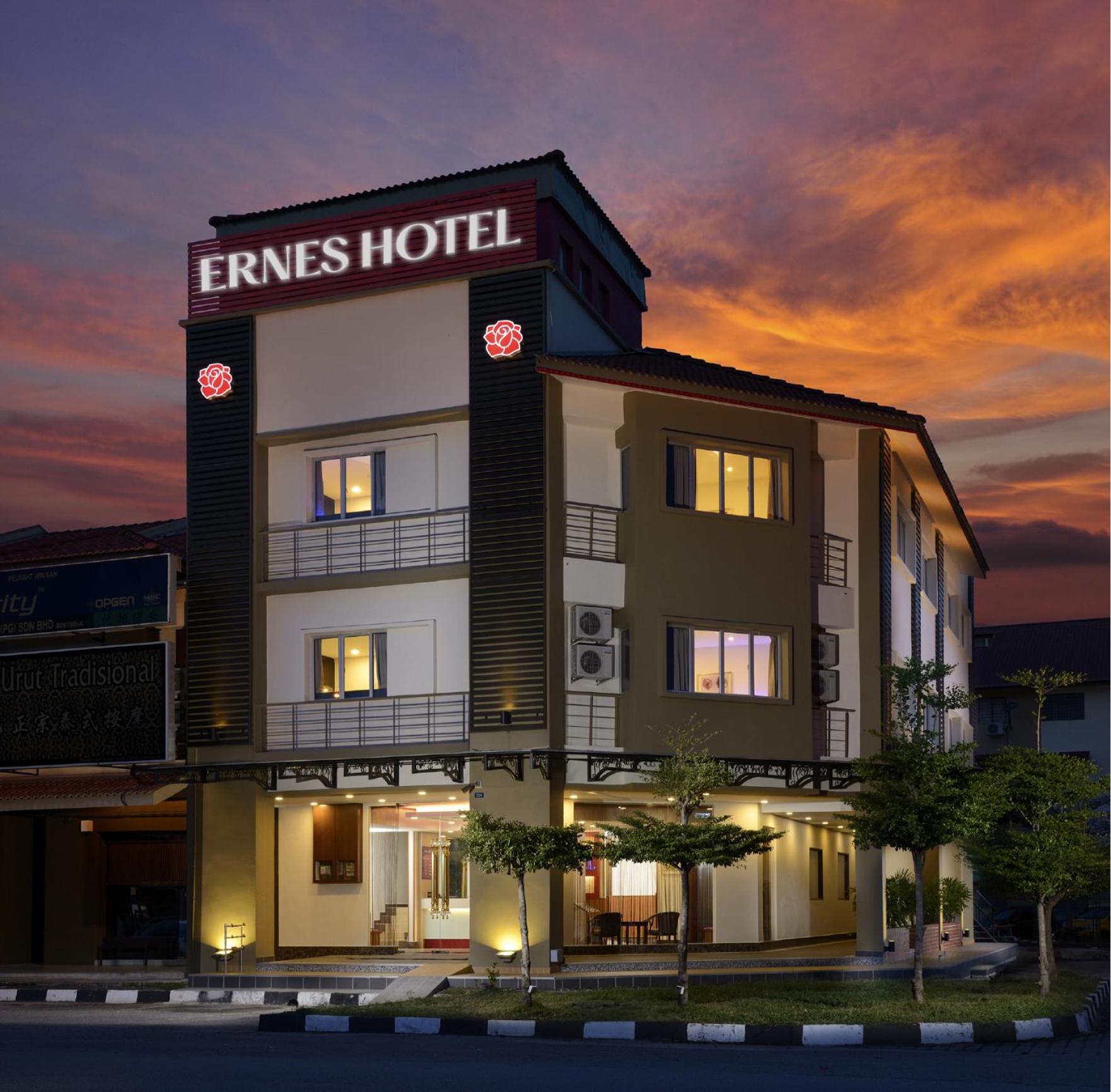 Ernes Hotel Bayu Mutiara Bukit Mertajam Eksteriør billede